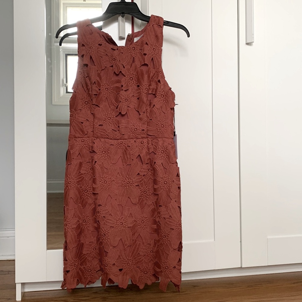 Medium Lace Dress-NEW